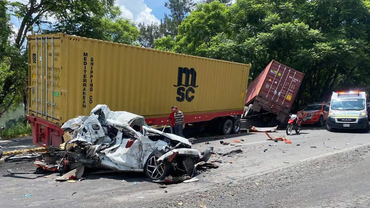 Choque en El Tapatío